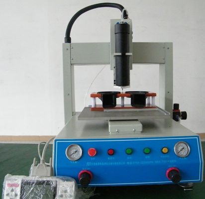 Robot de bureau automatique automatique de Dispenising de résine de VS-400 400*400cm 3 Axi