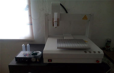 Machine de distribution de robot de colle universelle de silicone d'axe de Benchtop 3