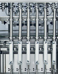 Têtes de 2 pneumatiques de Machine de remplissage de Piston liquide automatique, avec convoyeur standard 6 m